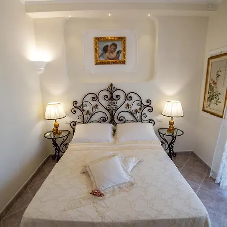 Angel Luxury Bed & Breakfast 4*